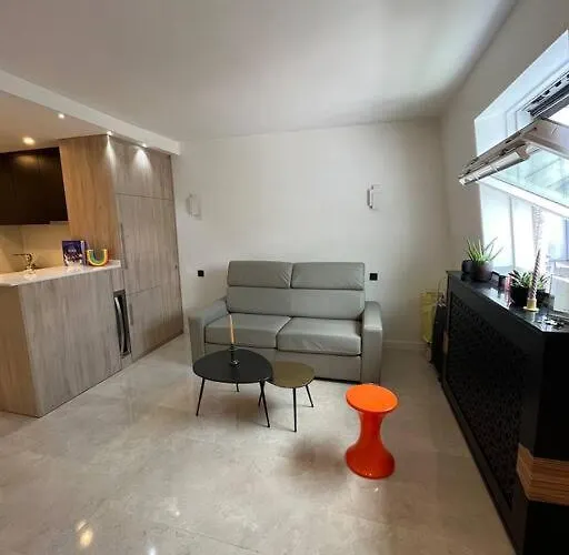 Studio Champs Elysees * Париж